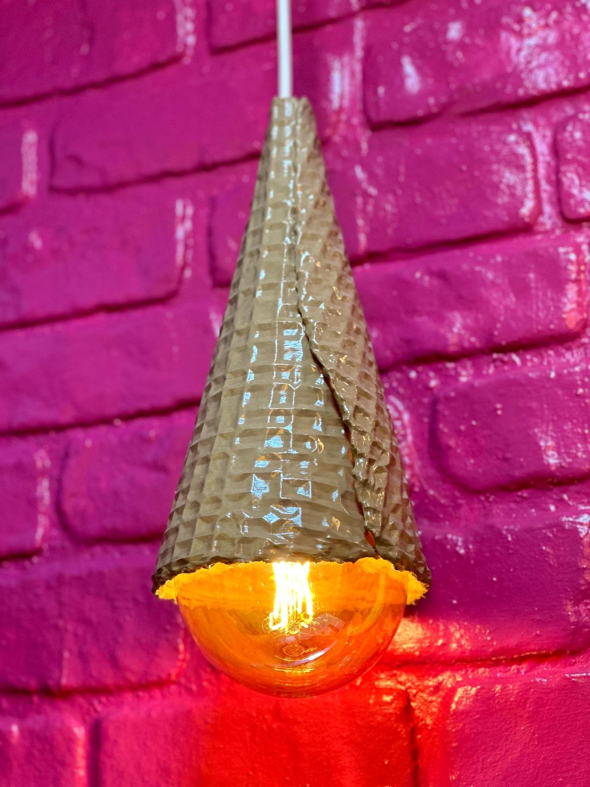 Kornet Sarkıt Avize – Cone Pendant Lamp (مصباح الآيس كريم المخروطي) | Rare Concept
