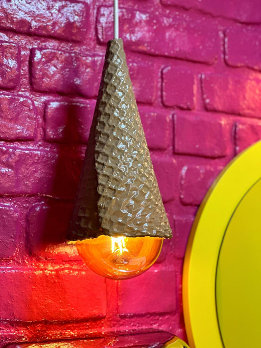 Kornet Sarkıt Avize – Cone Pendant Lamp (مصباح الآيس كريم المخروطي) | Rare Concept
